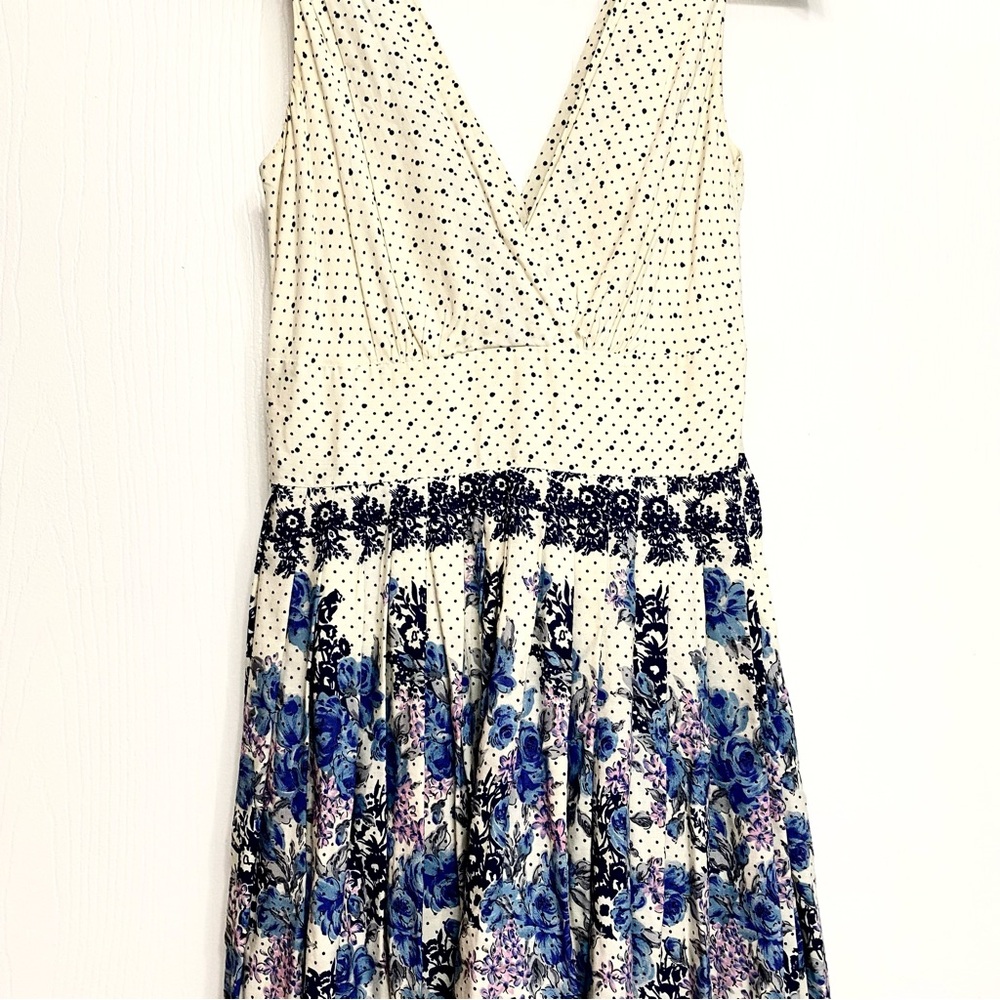 Aryeh Womens Small Blue, White, Purple V Neck Dress